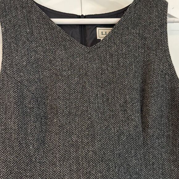 L.L. Bean Vintage 100% wool grey vneck sheath dress 8 - Picture 3 of 10